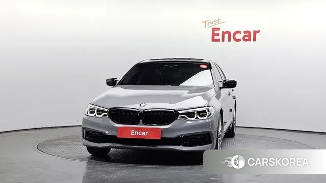 BMW 5 Series (G30) id 3778505 из Кореи 13