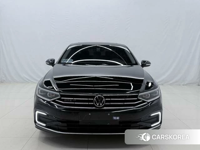 Volkswagen Magotan PHEV id 4365826 из Китая 10