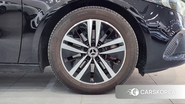 Mercedes-Benz A-Class W177 id 3367644 из Кореи 11