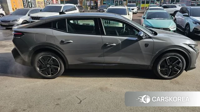 Peugeot 408 2025 Серебристо-серый из Кореи, фото 4