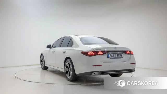 Mercedes-Benz E-Class W214 id 4710368 из Кореи 13