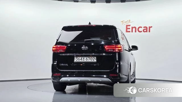 Kia The New Carnival id 4647381 из Кореи 23