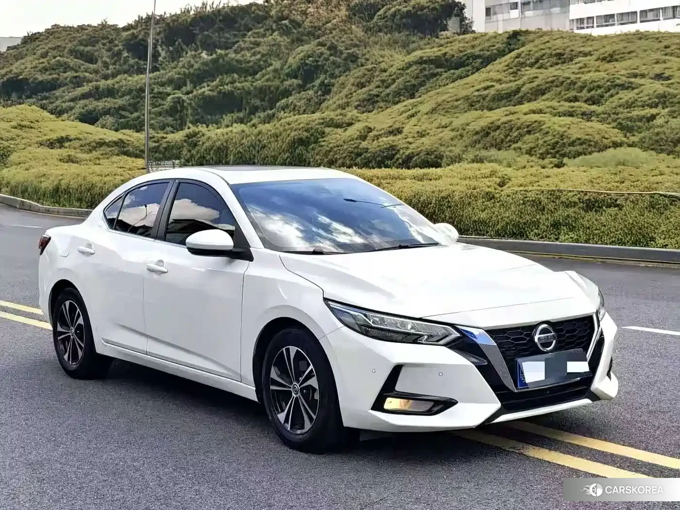 Nissan Sylphy 2021 Белый из Китая, фото 3