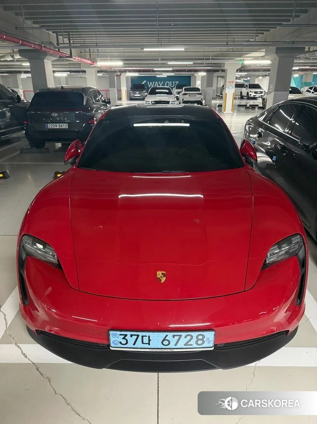 Porsche Taycan 2022 Красный из Кореи, фото 3