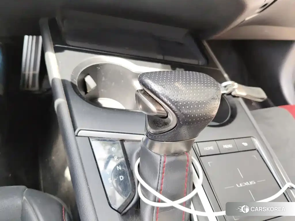 Lexus UX id 4599797 из Китая 14