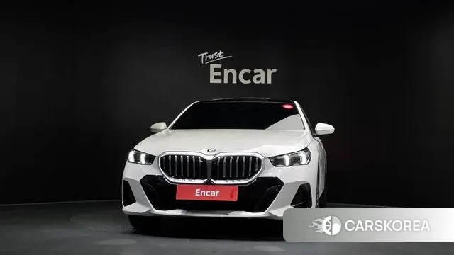 BMW 5 Series (G60) id 2894022 из Кореи 13