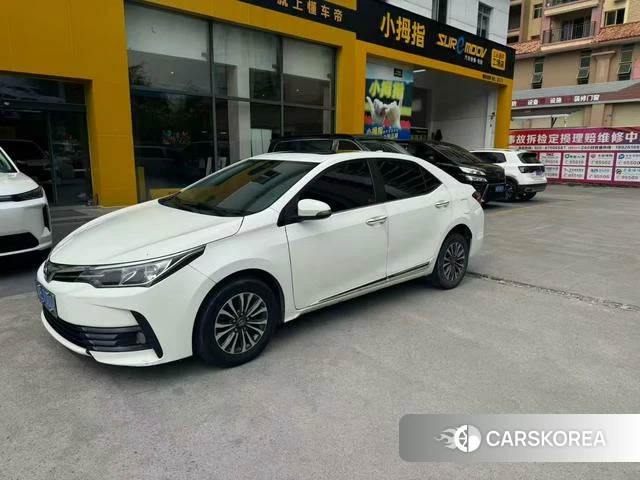 Toyota Corolla 2018 Белый из Китая, фото 3