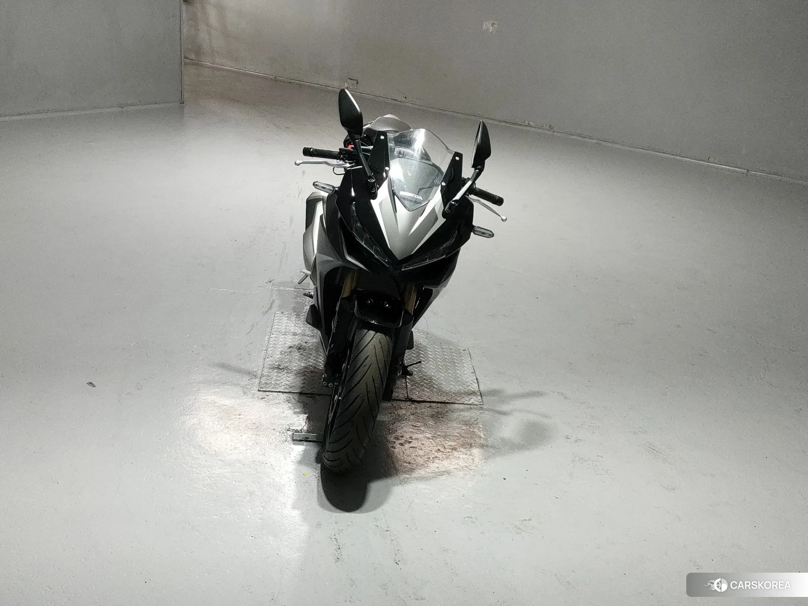 Проданный Honda CBR400R 2022 из Японии, фото 4
