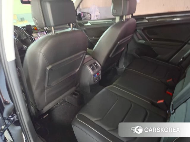 Volkswagen Tiguan second Generation 2020 Черный из Кореи, фото 3