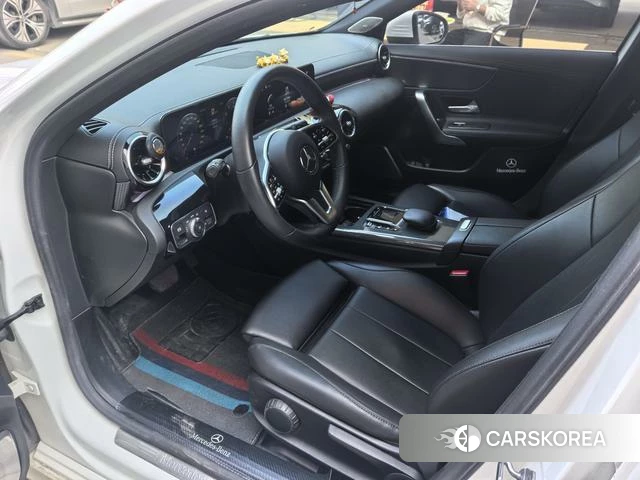 Mercedes-Benz Class A 2021 Белый из Китая, фото 6