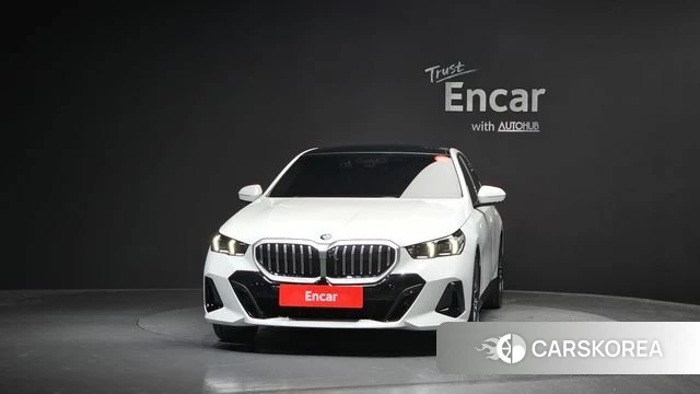 BMW 5 Series (G60) id 4469001 из Кореи 23