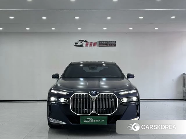 BMW i7 2023 Синий из Китая, фото 3