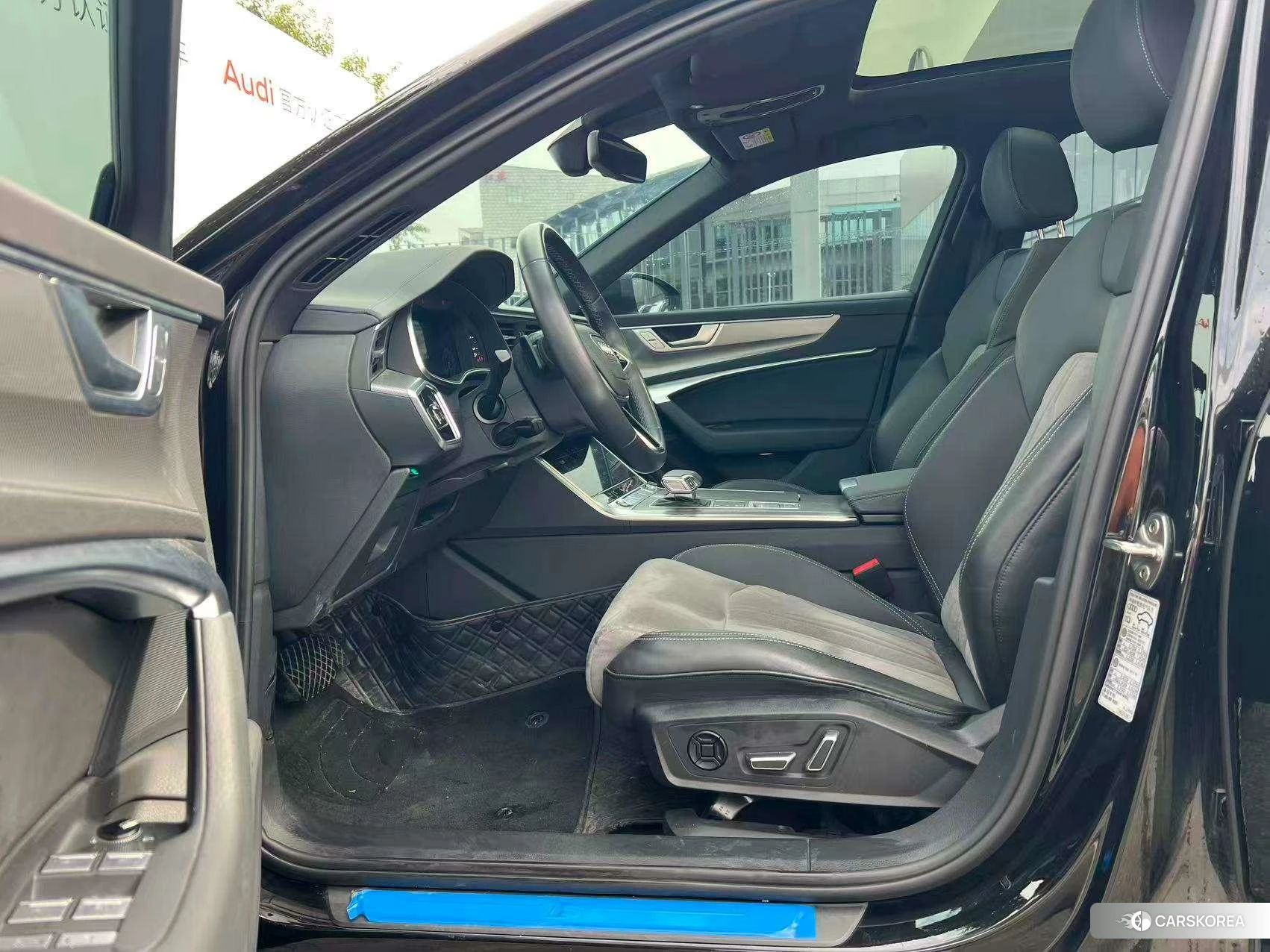 Audi A6L id 4454043 из Китая 15