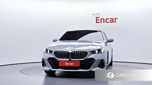 BMW 5 Series (G60) id 4533294 из Кореи 23