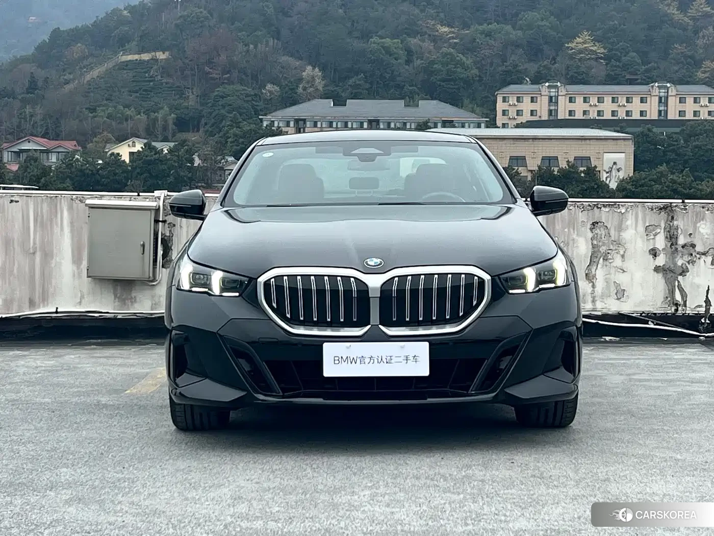 BMW 5 series 2025 Черный из Китая, фото 3