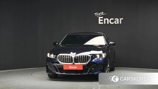 BMW 5 Series (G60) id 3841210 из Кореи 13