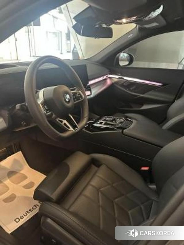 BMW 5 Series (G60) 2025 Серый из Кореи, фото 3