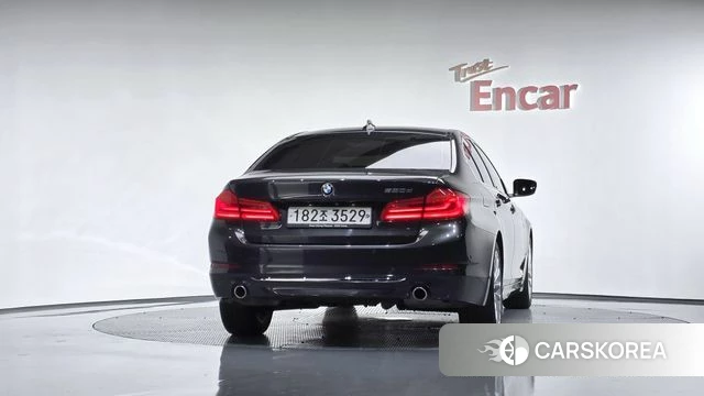 BMW 5 Series (G30) id 4397031 из Кореи 23