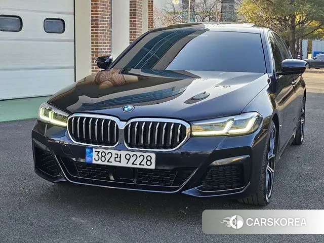 BMW 5 Series (G30) id 3591399 из Кореи 13