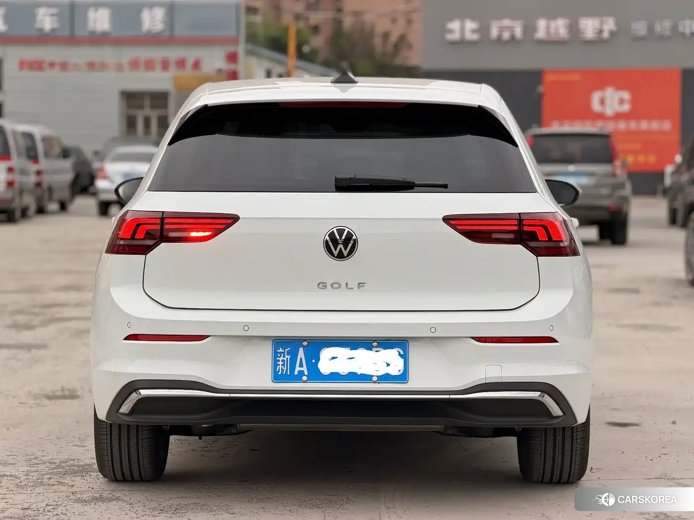 Volkswagen Golf 2026 Белый из Китая, фото 3