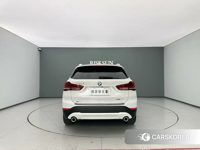 BMW X1 2022 Белый из Китая, фото 3