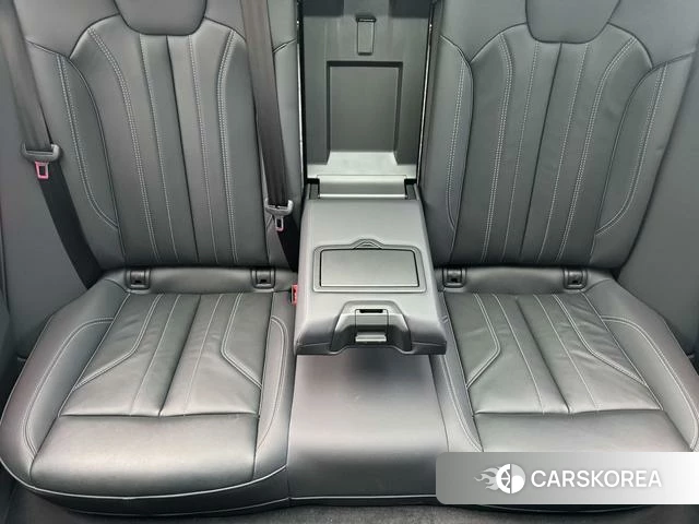Audi Q5L id 4275391 из Китая 21