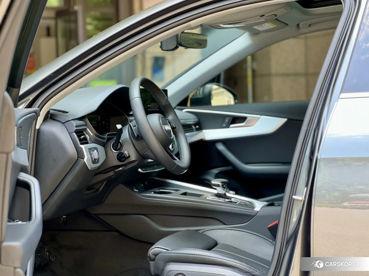 Audi A4L id 4510629 из Китая 17