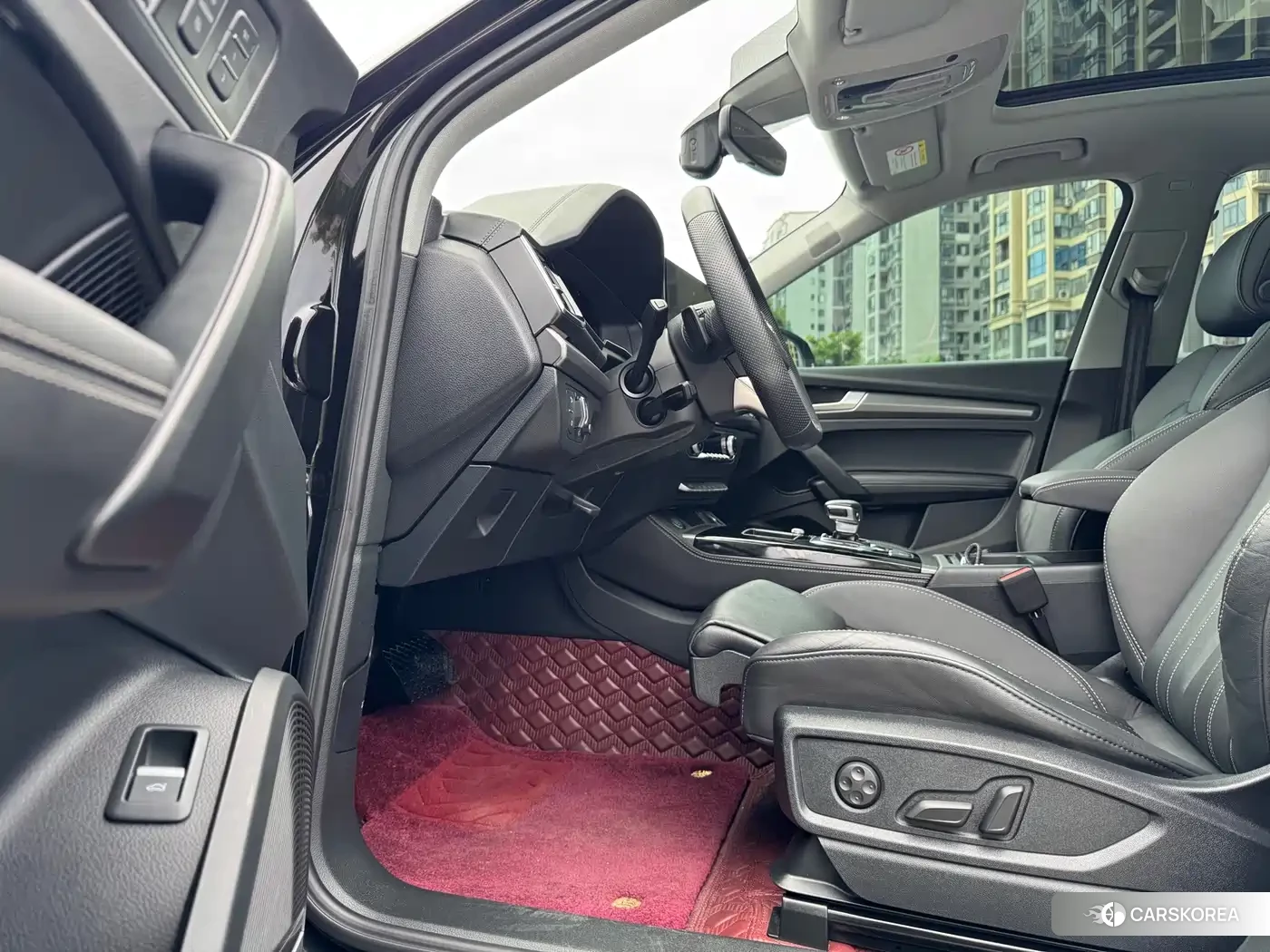 Audi Q5L id 4576371 из Китая 9