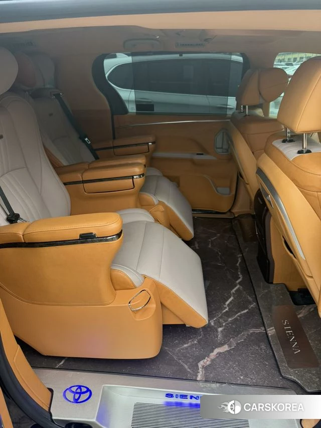 Toyota Saina id 4258440 из Китая 13