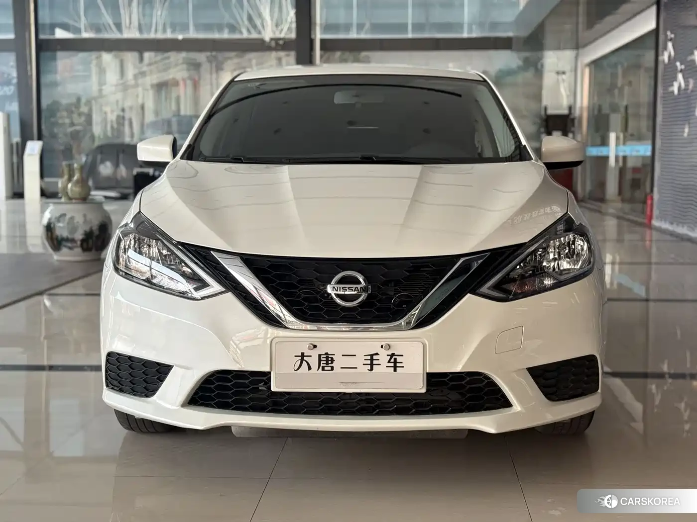 Nissan Sylphy 2024 Белый из Китая, фото 3