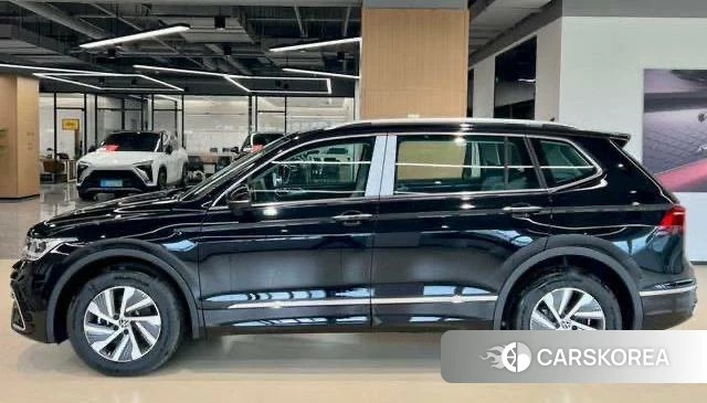 Volkswagen Tiguan L PHEV id 4314221 из Китая 8