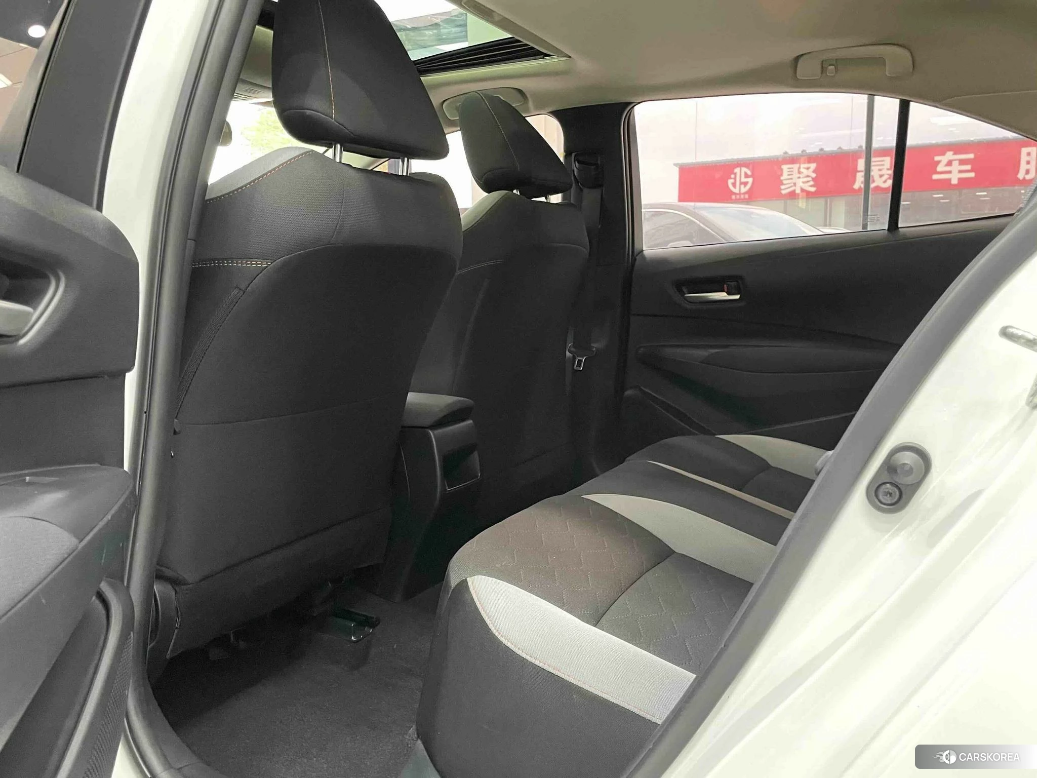 Toyota Corolla id 4498796 из Китая 8