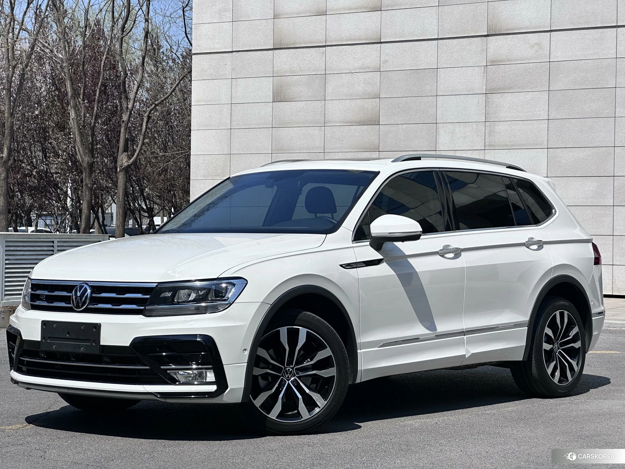 Volkswagen Tiguan L id 4513943 из Китая 17