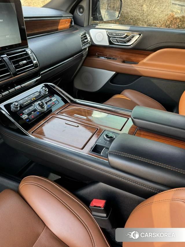 Lincoln Navigator 2019 Черный из Китая, фото 5