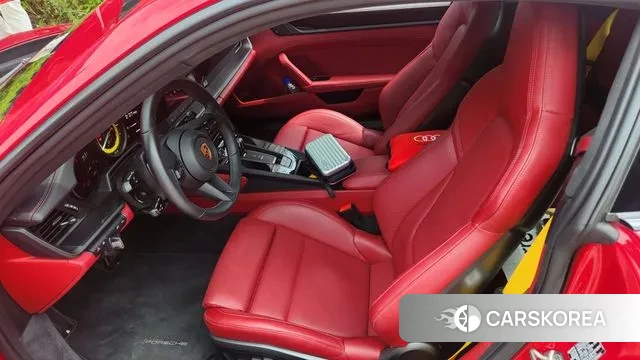 Porsche 911(992) id 2889360 из Кореи 3