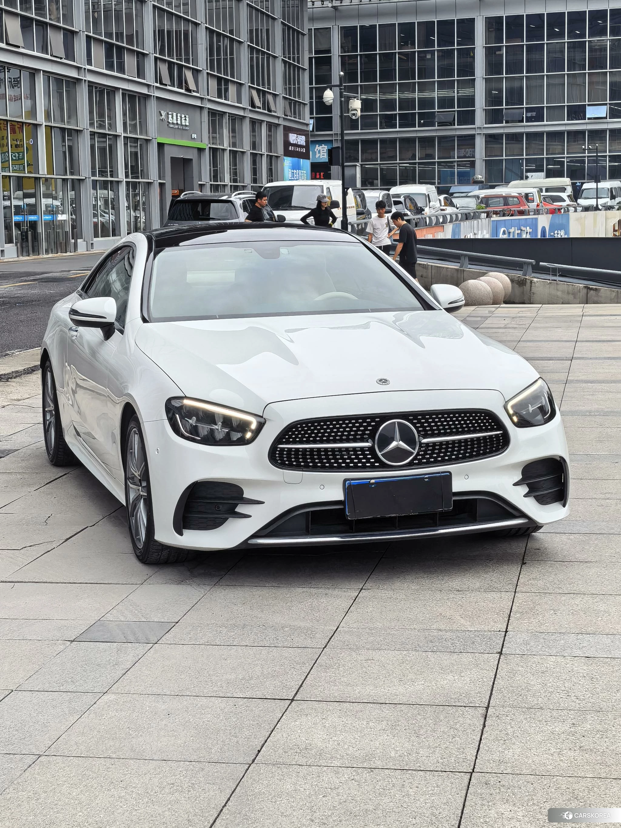 Mercedes-Benz E-class (imported) 2022 Белый из Китая, фото 3