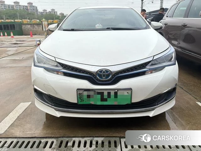 Toyota Corolla dual engine E+ 2022 Белый из Китая, фото 3