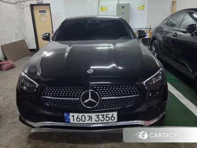 Mercedes-Benz E-Class W213 2023 Черный из Кореи, фото 3