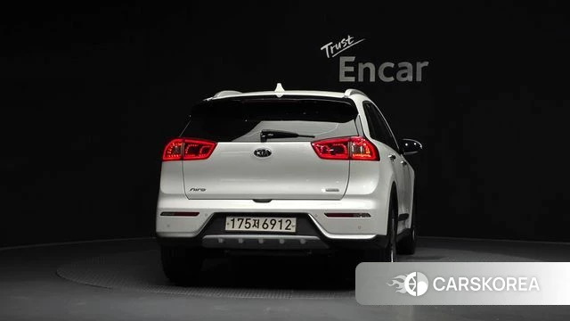 Kia Niro id 4760230 из Кореи 23