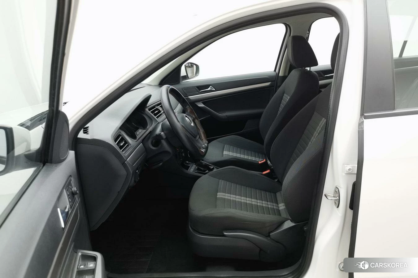 Volkswagen Lavida id 4513856 из Китая 17