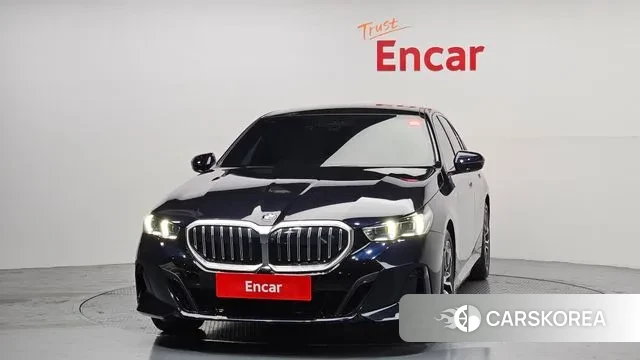 BMW 5 Series (G60) id 3467085 из Кореи 13