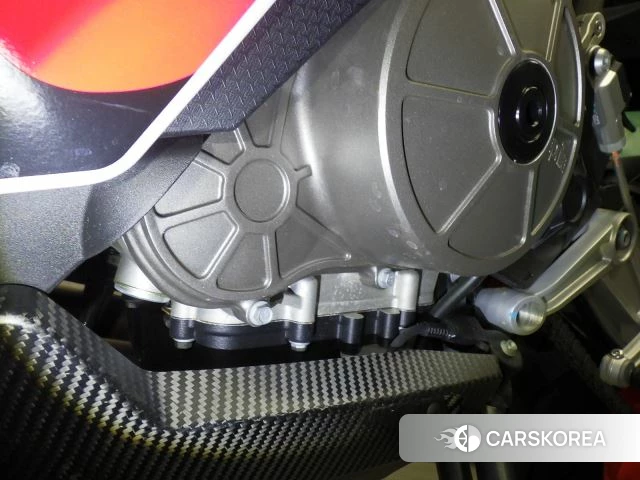 Engine photo