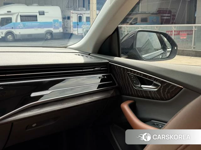 Audi Q8 id 4374611 из Китая 13
