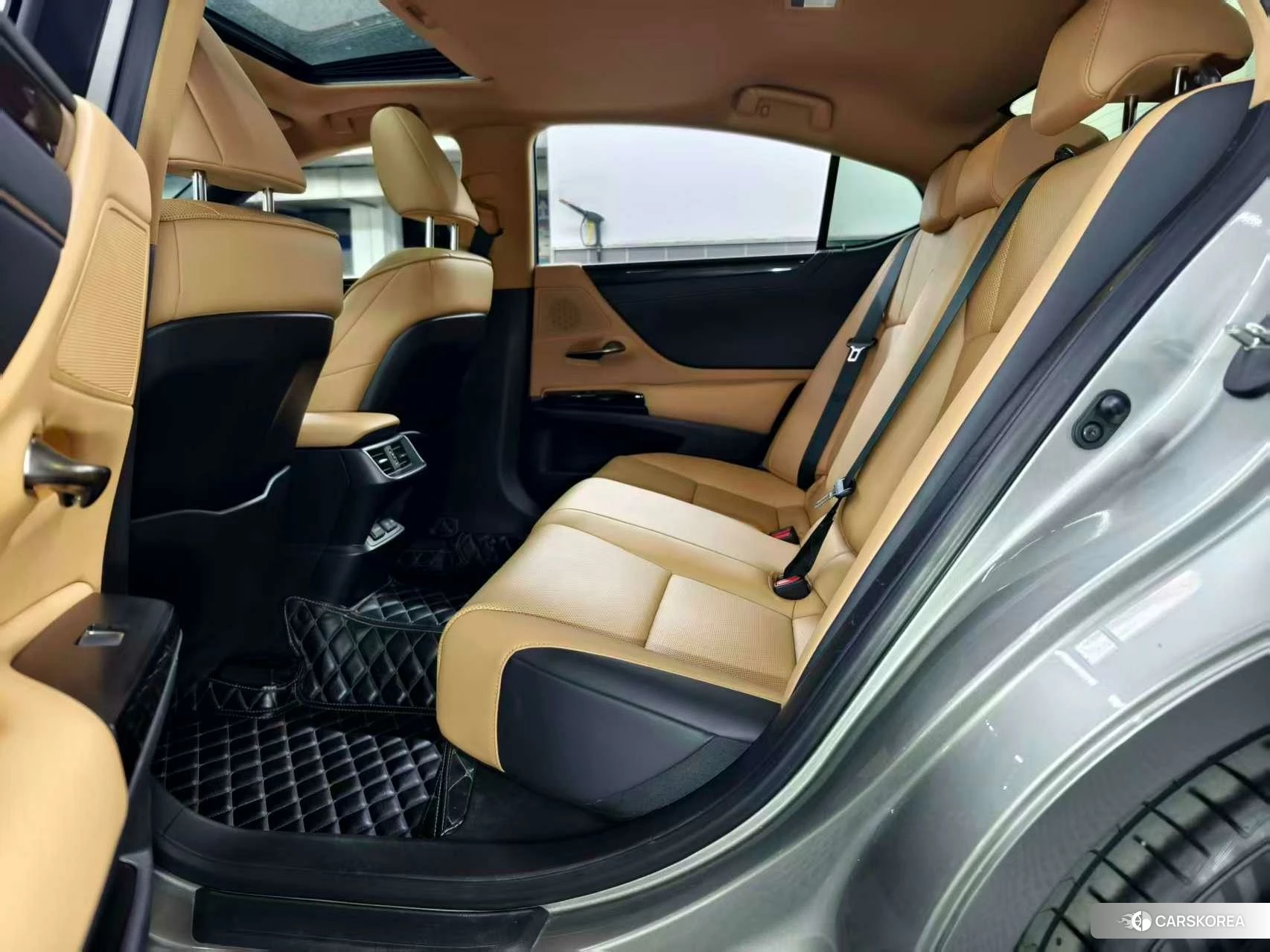 Lexus ES id 4406144 из Китая 15