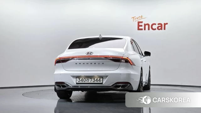 Hyundai The New Grandeur IG id 4458207 из Кореи 23