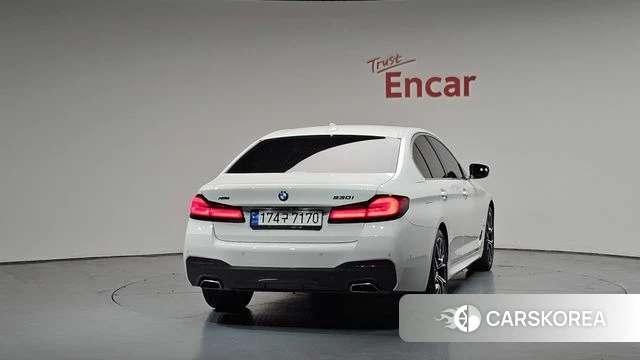 BMW 5 Series (G30) id 4303056 из Кореи 23