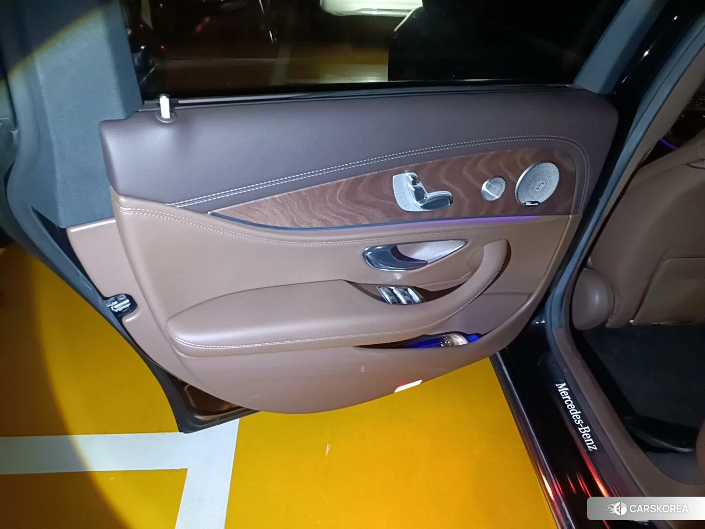 Mercedes-Benz E-Class id 4453854 из Китая 14