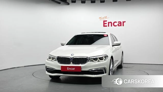 BMW 5 Series (G30) id 4338866 из Кореи 23