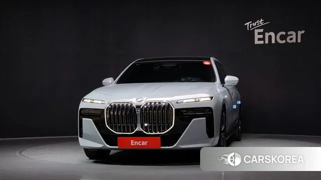 BMW 7 Series (G70) id 3410619 из Кореи 13