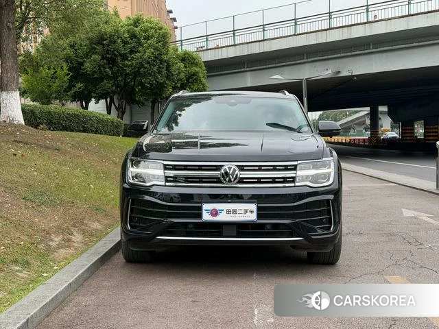 Volkswagen Tourang 2024 Черный из Китая, фото 6
